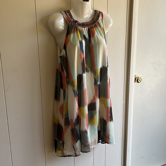 Sleeveless sheath dress - Picture 2 of 7